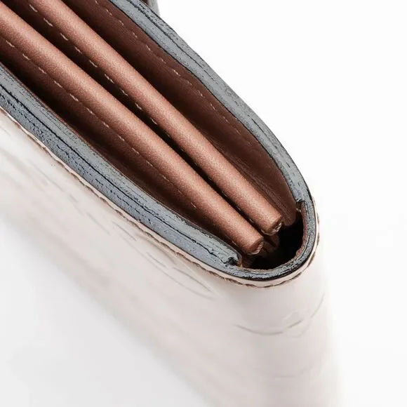 Louis Vuitton Monogram Vernis Sarah Wallet - Picture 8 of 11